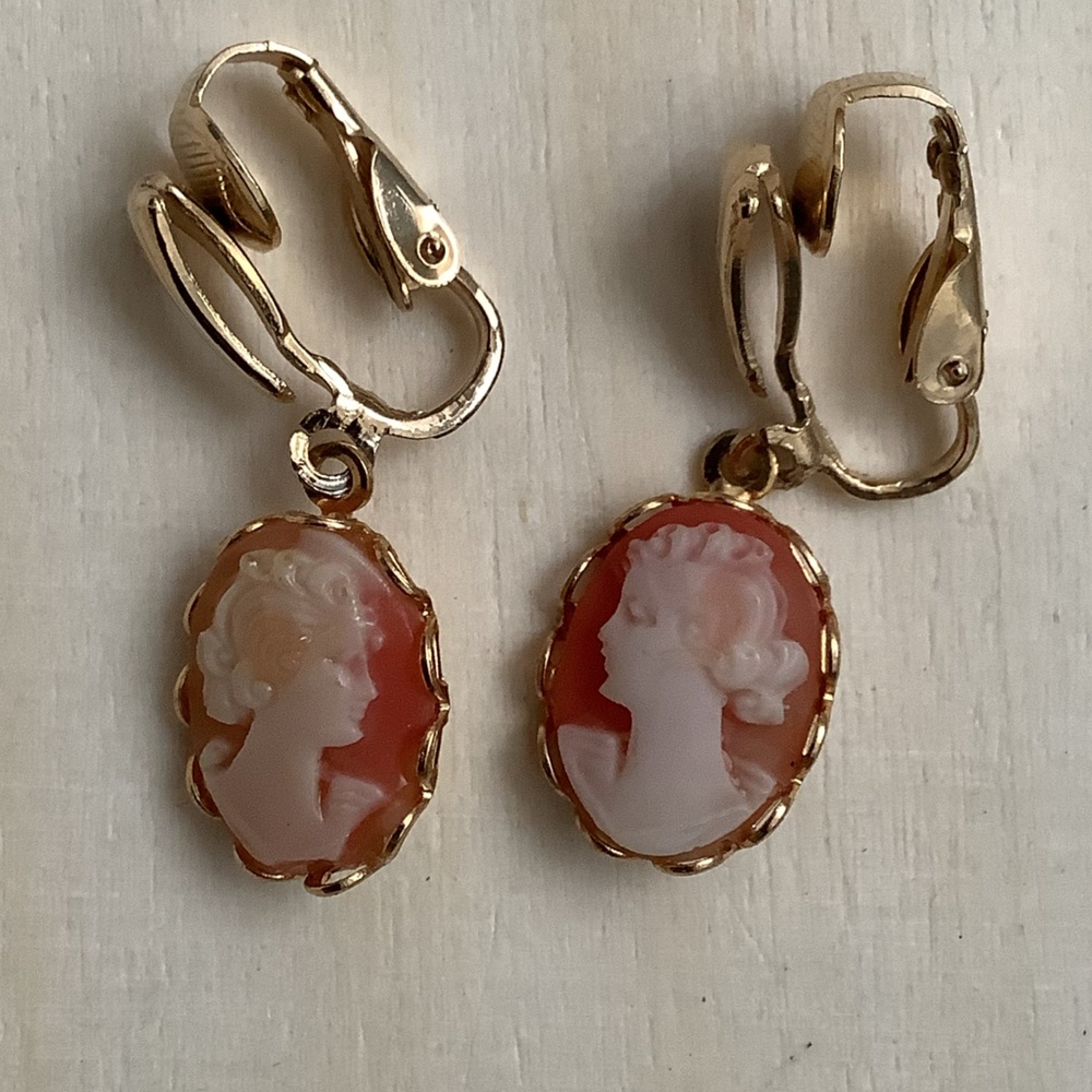 Vintage cameo clip on earrings